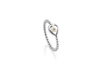 Solitaire Pearl Ring